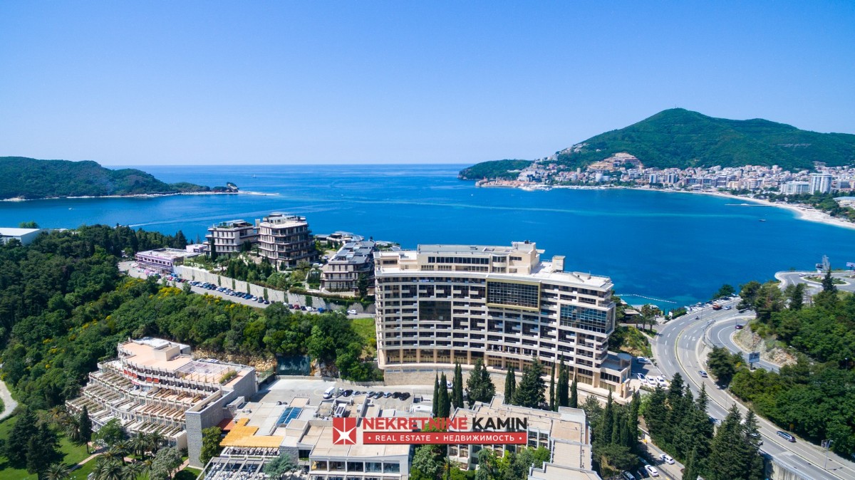 Luksuzan jednosoban stan 44m2 u kompleksu „Harmonija“, Budva